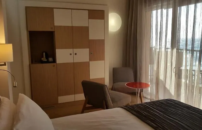 프린센스 에 리치몬드 4*